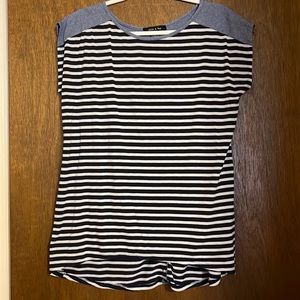 Navy stripe button back high low top sz L